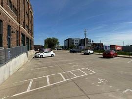 411 6th Ave SE