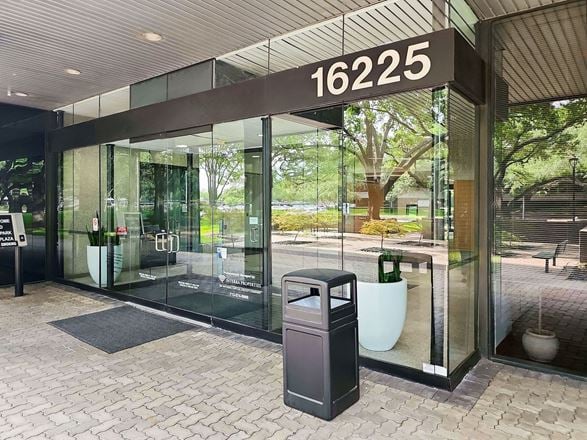 TX, Houston - Park Ten Place