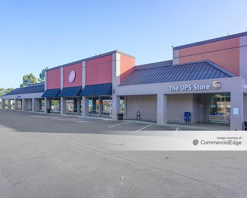 Brookvale Shopping Center 35730 Fremont Blvd Retail Building