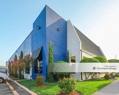 2200-2202 East Randol Mill Road