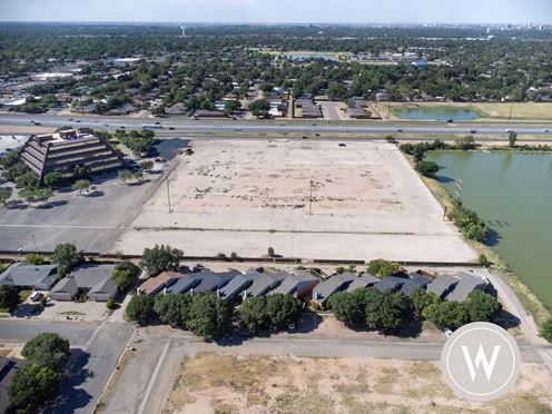 3201 S Loop 289 - Lot #1