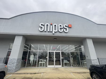Retail space for Sale at 113 John R Lovelace Dr in Batesville