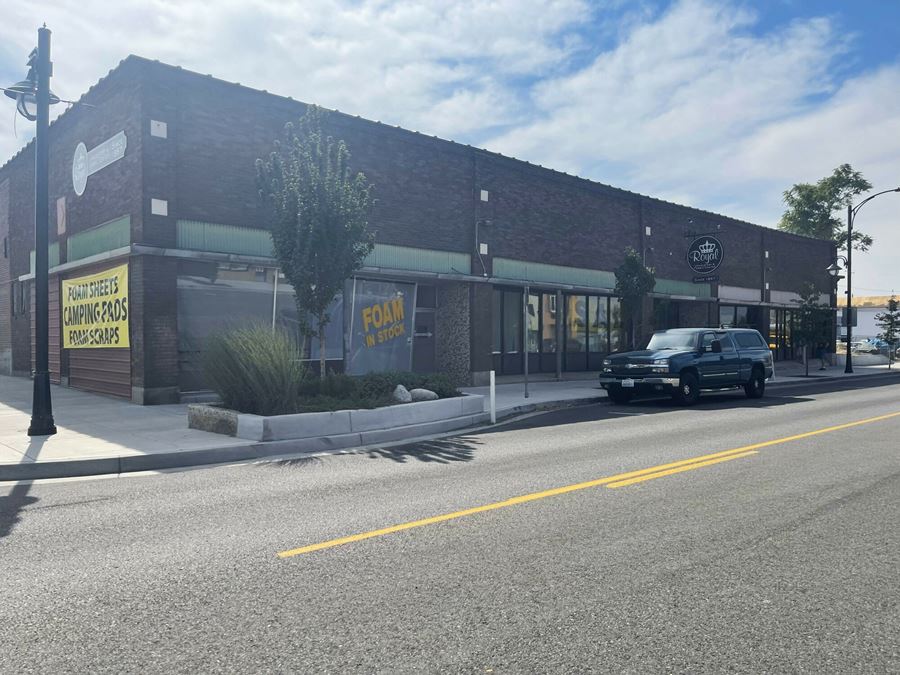 U-District Showroom and Warehouse