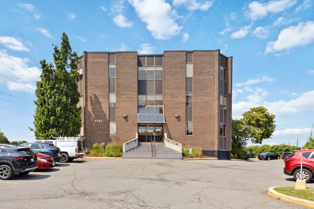 1701 Woodward Dr