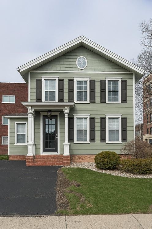 Office / Service Building For Sale or Lease in Jackson