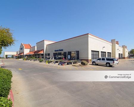 Photo of commercial space at 201 North Kimball Avenue in Southlake