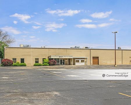 Photo of commercial space at 1600 Industrial Drive in McHenry