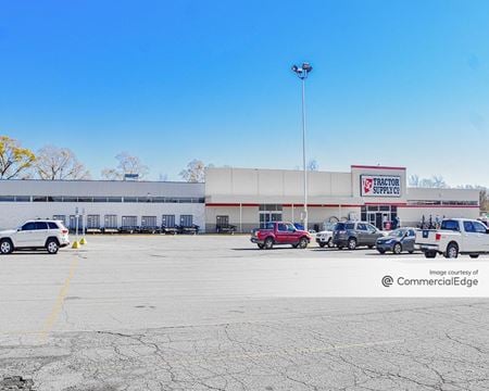 Photo of commercial space at 1450 North Eaton Street in Albion