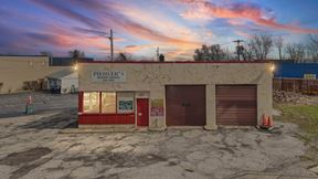 1803 Lyell Ave