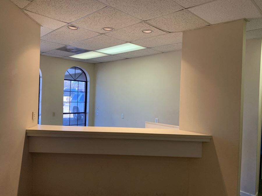 Victoria Station 297 US 51 Suite C, Ridgeland, MS Retail Space