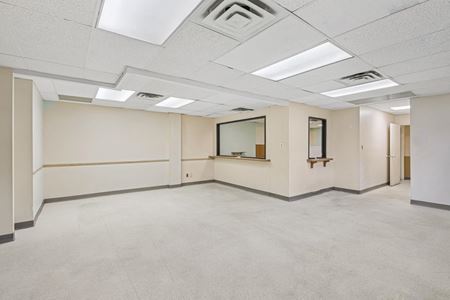 R06-LL1  Space Photo Gallery 1