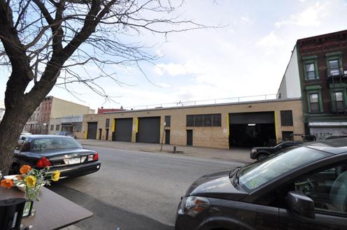 172 Montrose Ave