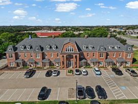 1670 Keller Pkwy