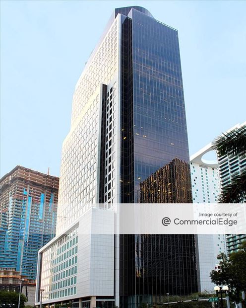 Brickell World Plaza