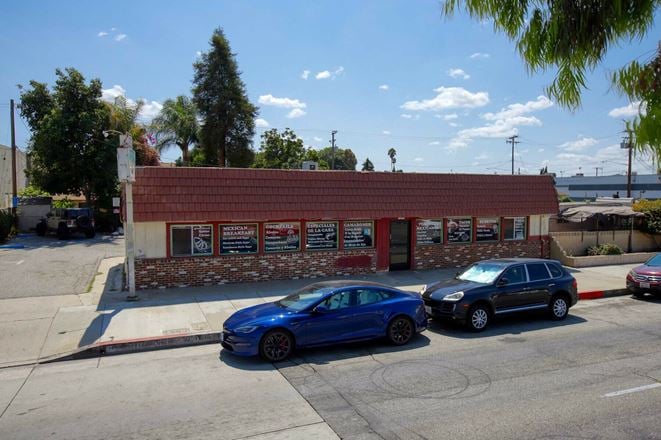 11218 Garvey Ave