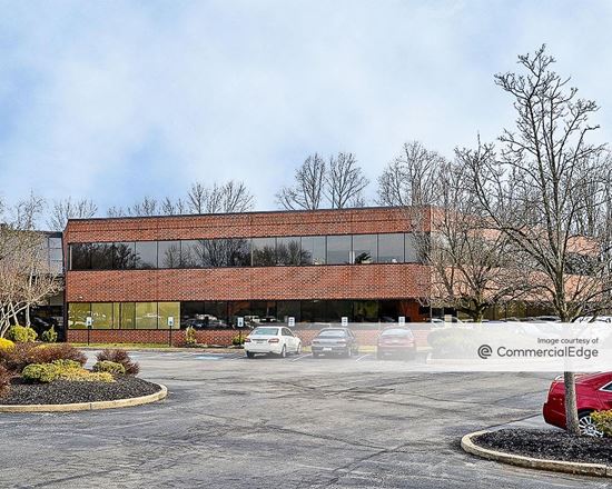 Whiteland Business Park - One Whiteland Plaza