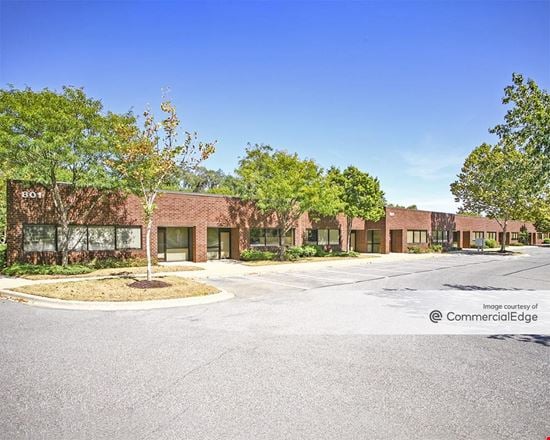 Cromwell Business Park - 801, 802 & 811 Cromwell Park Drive