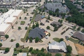 2735 Wind River Ln