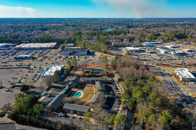 2.17 AC Skibo Rd Retail Development Site