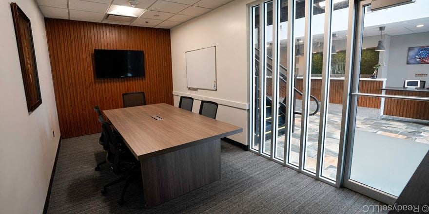 LionShare Cowork - Harbour Village