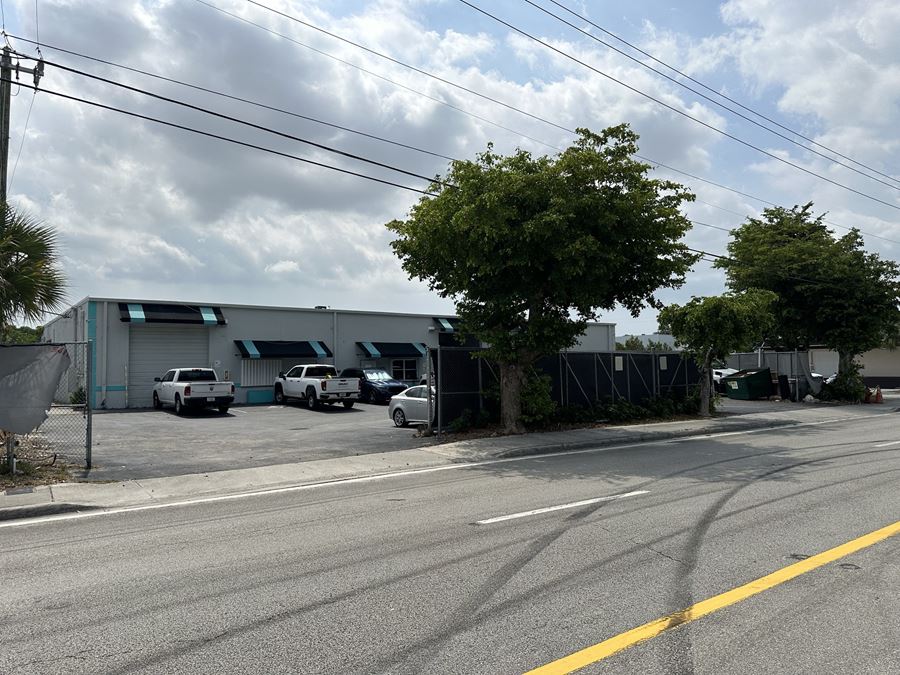 3,300 SF Flex/Industrial Bay - InterMiami Stadium