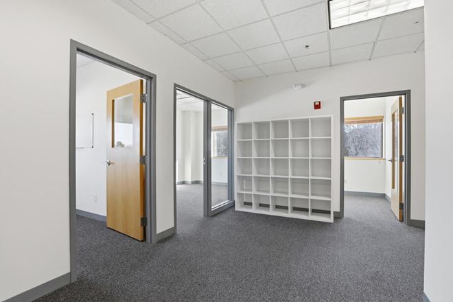 3,700sf Professional Office Suite for Lease in Rowley, MA