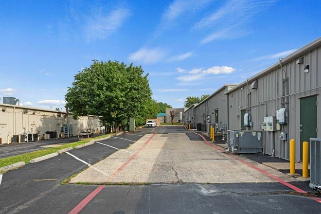 FOR LEASE – Prime Office / Retail Space | ±1,500 SF | High-Visibility Location
