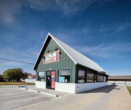 Retail space for Rent at 711 E Street in Elgin