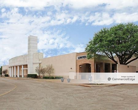 Retail space for Rent at 11200 Lakeline Mall Drive in Cedar Park