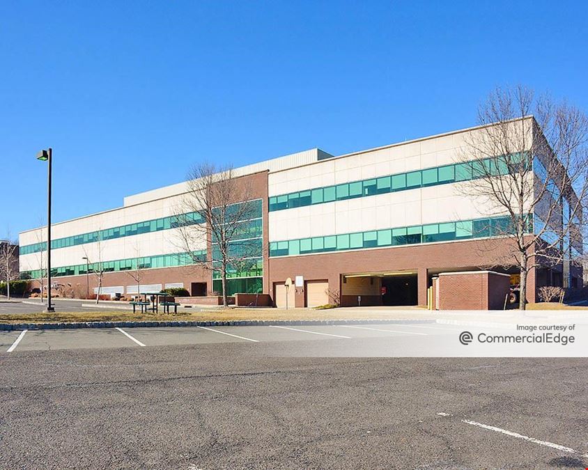 Mount Bethel Corporate Center - 33 Technology Drive