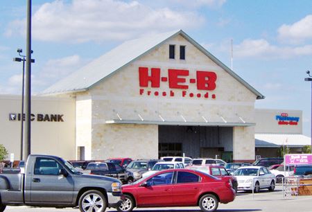 HEB Taylor Shopping Center - Taylor