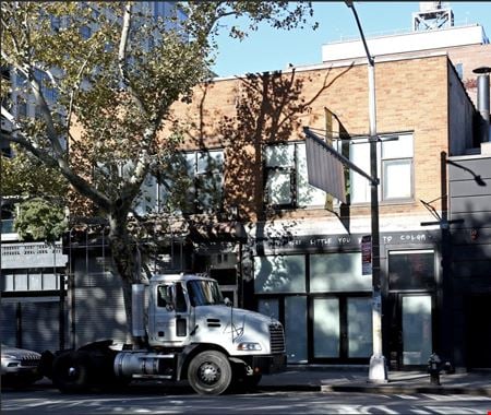Retail space for Rent at 287 10th Ave in New York