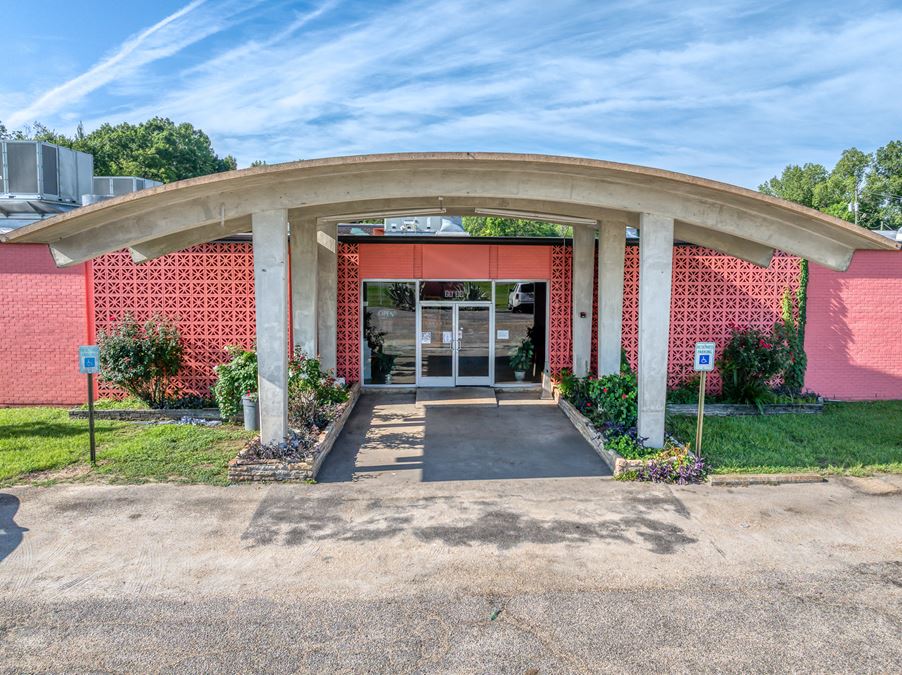 2530 E South Blvd