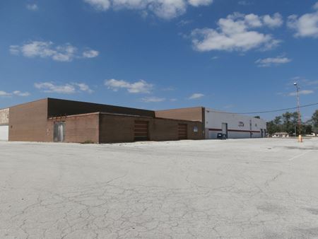 +/- 106,320 SF Industrial Warehouse in Opportunity Zone with HUBZone Incentives - Chicago Heights