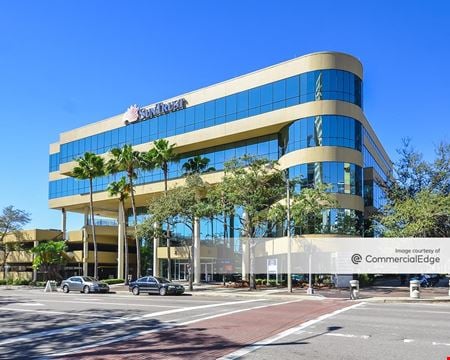 Retail space for Rent at 330 1st Ave S in St. Petersburg