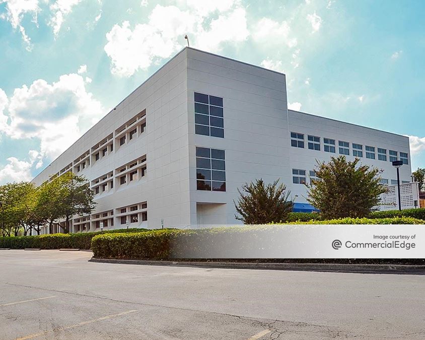 Commerce Center East