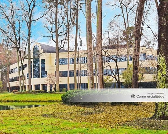 Hampton Roads Center South Campus - Oxford Plaza
