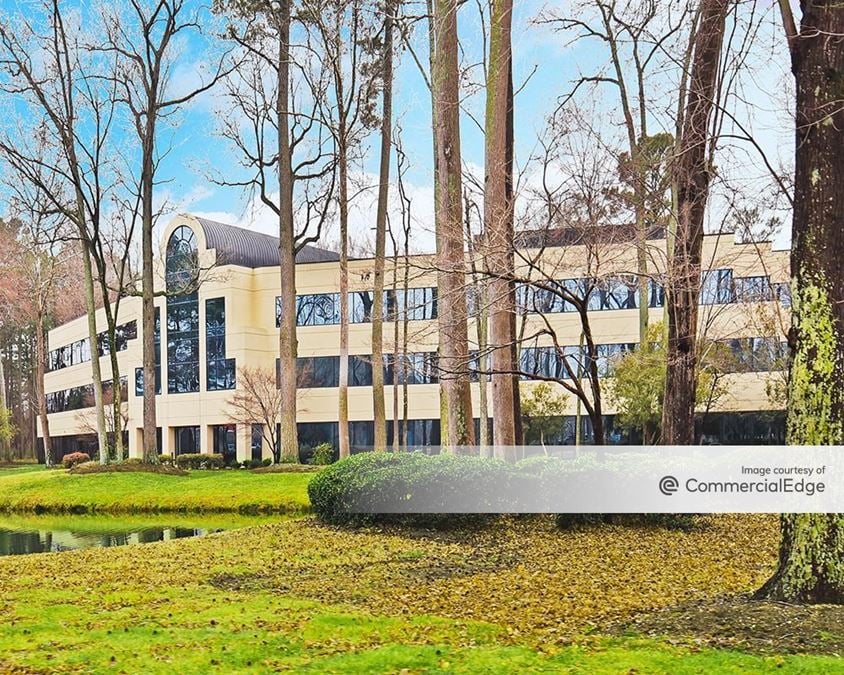 Hampton Roads Center South Campus - Oxford Plaza