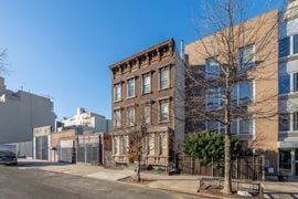 76 Steuben St