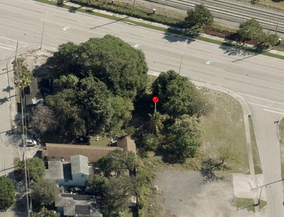 583 S Dixie Hwy