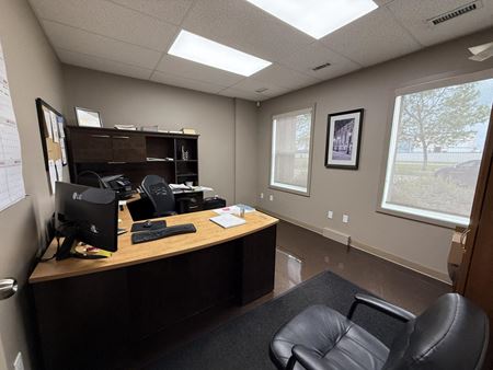 Industrial space for Rent at Unit 11 in Red Deer