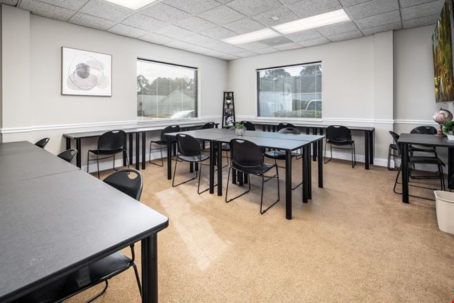 Influx Business Hub - East Arlington