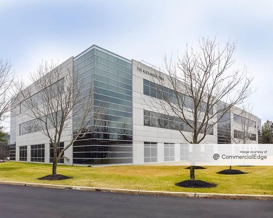 700 Alexander Park