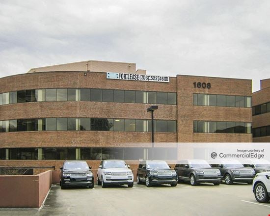 1600 & 1608 Spring Hill Road