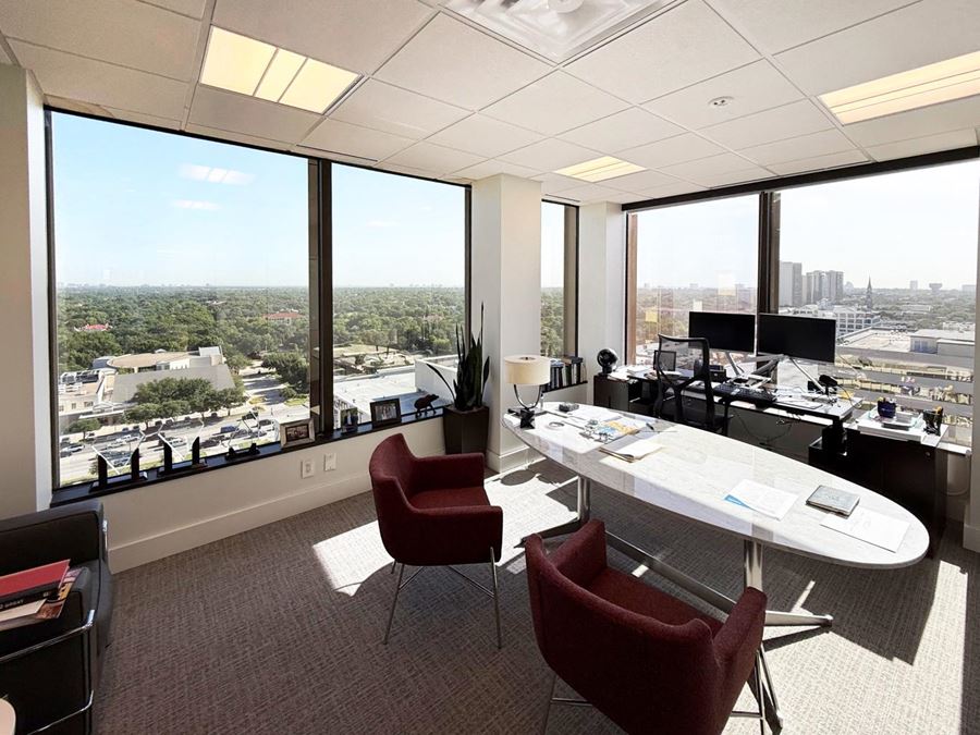 Douglas Center Sublease