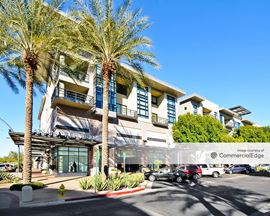 Kierland Commons