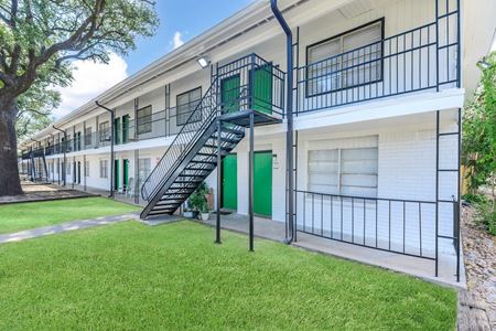 Photo of commercial space at 4102 Mangum Rd in Houston