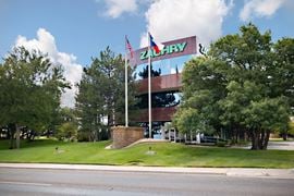 Zachry Plaza - 5601 I-40 West