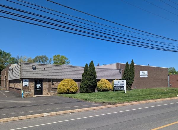1065 Industrial Blvd