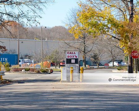 Industrial space for Rent at 20-30 Continental Drive in Wayne